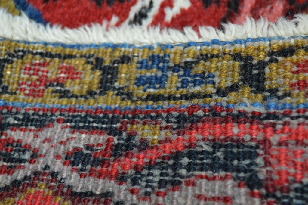 6' 5" x 9' 3" Persian Heriz Rug image 11
