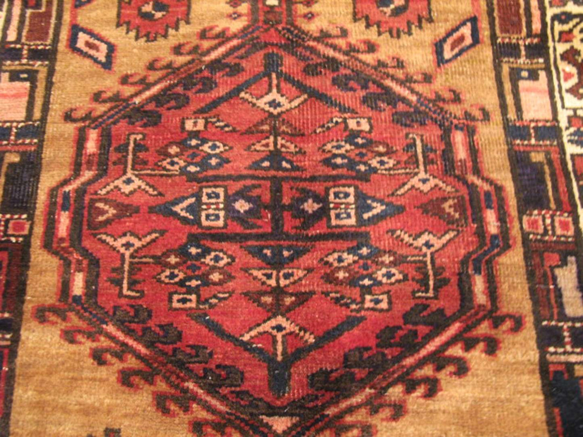 3' 2" x 6' 1" Persian Bakhshayesh Runner image 4