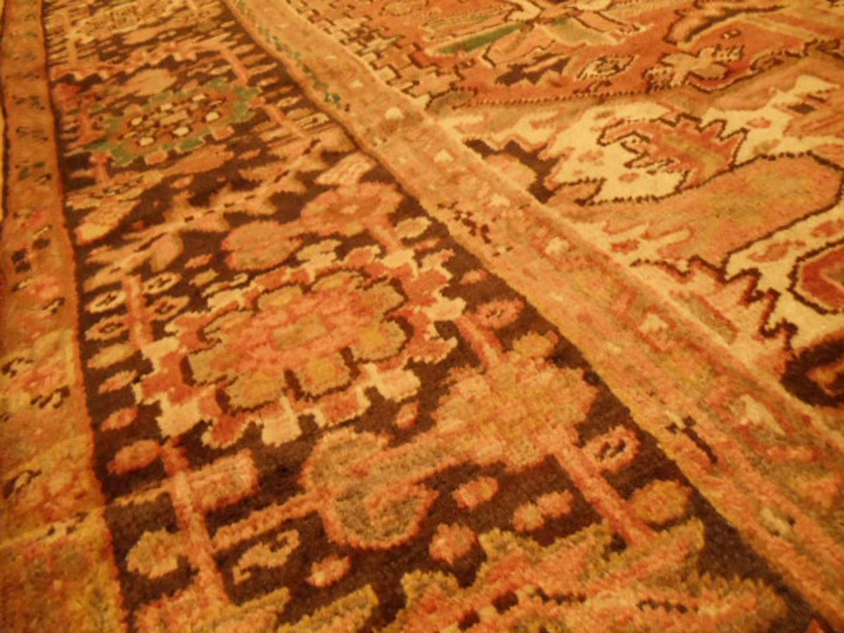 7' 1" x 11' 0" Persian Heriz Rug image 6