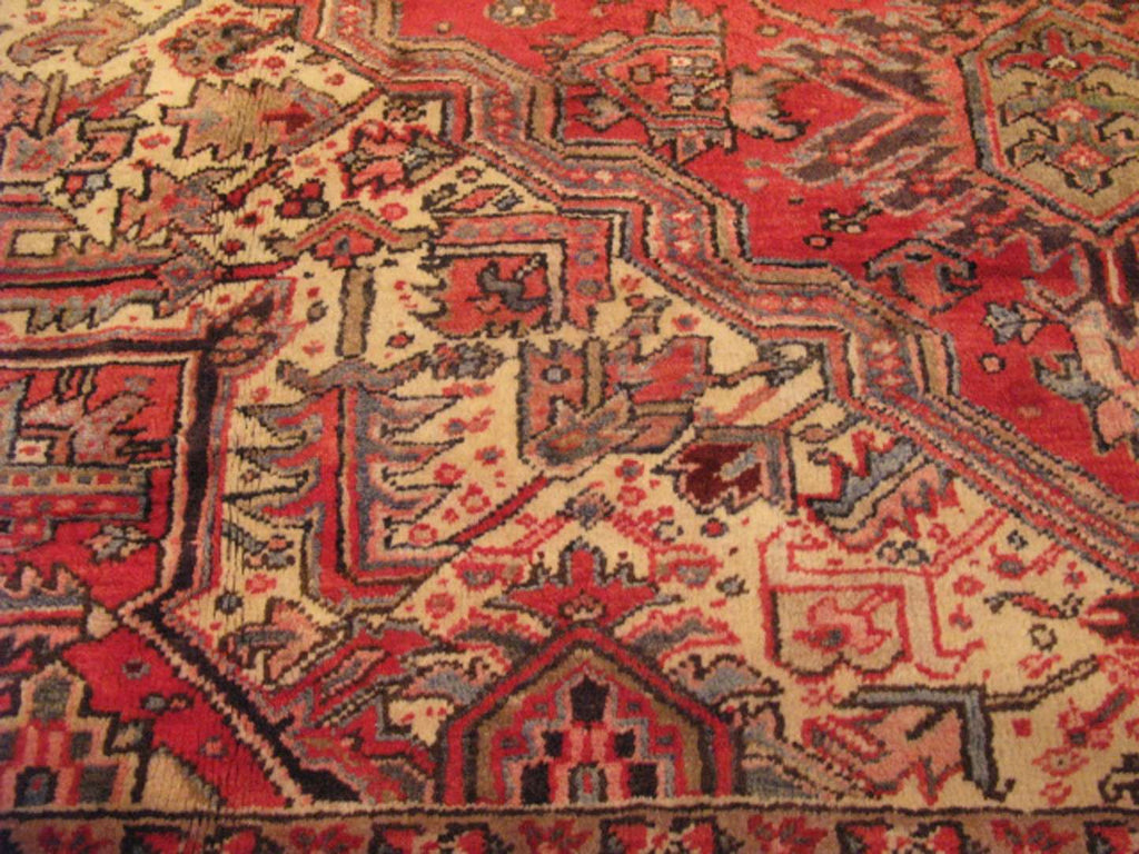 9' 3" x 11' 6" Persian Heriz Rug image 5