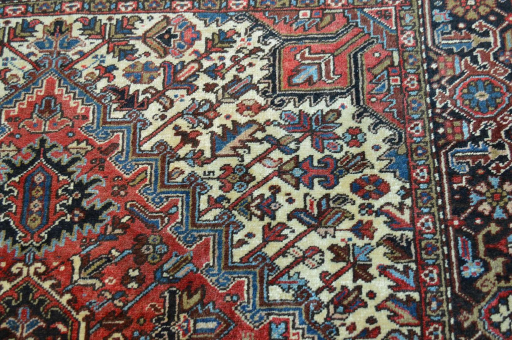7' 4" x 8' 7" Persian Heriz Rug image 7