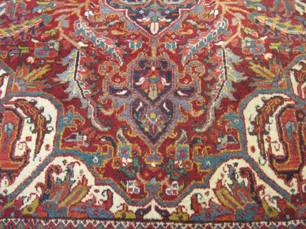 8' 0" x 11' 0" Persian Heriz Rug image 2