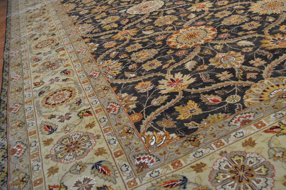7' 9" x 9' 9" India Agra Rug image 2