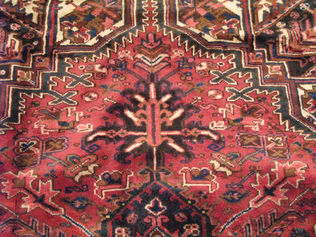 8' 7" x 11' 2" Persian Heriz Rug image 6