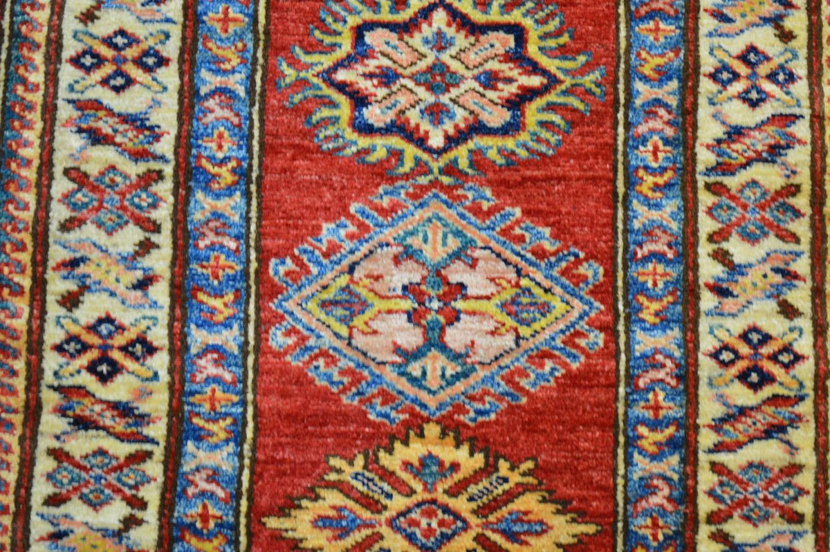 2' 0" x 5' 6" Pakistan Kazak Runner image 4