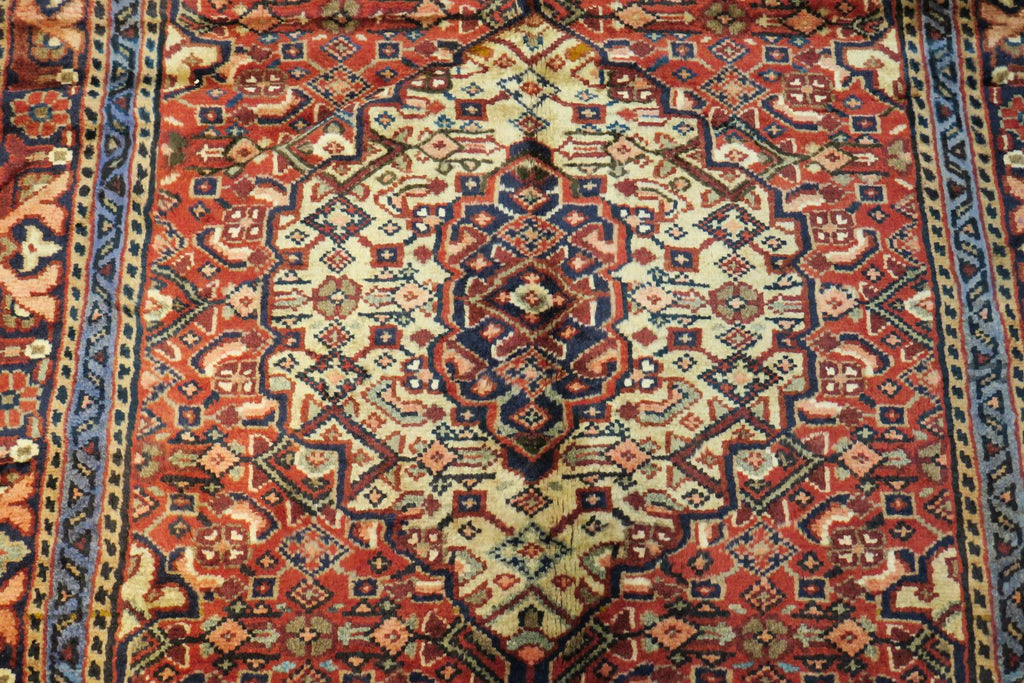 3' 5" x 5' 4" Persian Hamadan Rug image 8