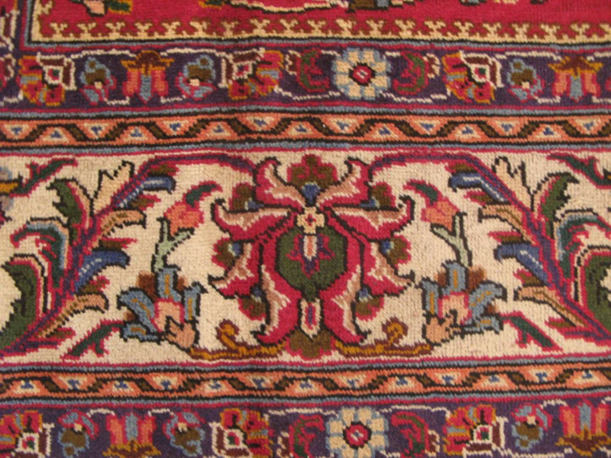 7' 9" x 11' 2" Persian Tabriz Rug image 4