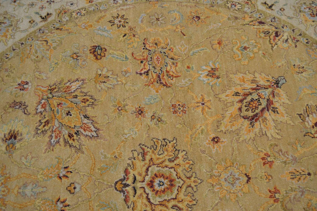 8' 1" x 8' 1" India Sultanabad Round Rug image 9
