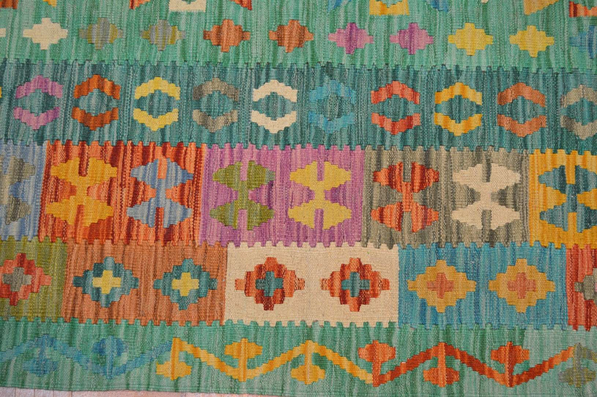 6' 6" x 9' 5" India Kilim Rug image 4