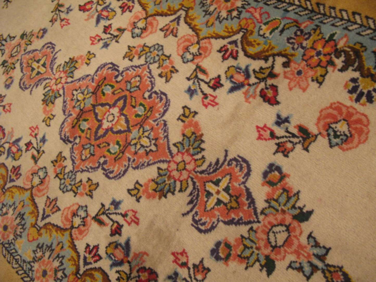 2' 3" x 4' 8" Persian Qum Runner image 11
