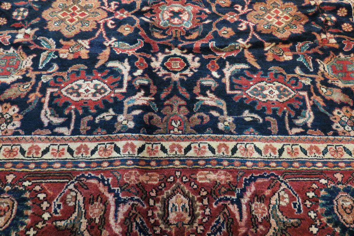 7' 2" x 10' 2" Persian Hamadan Rug image 8