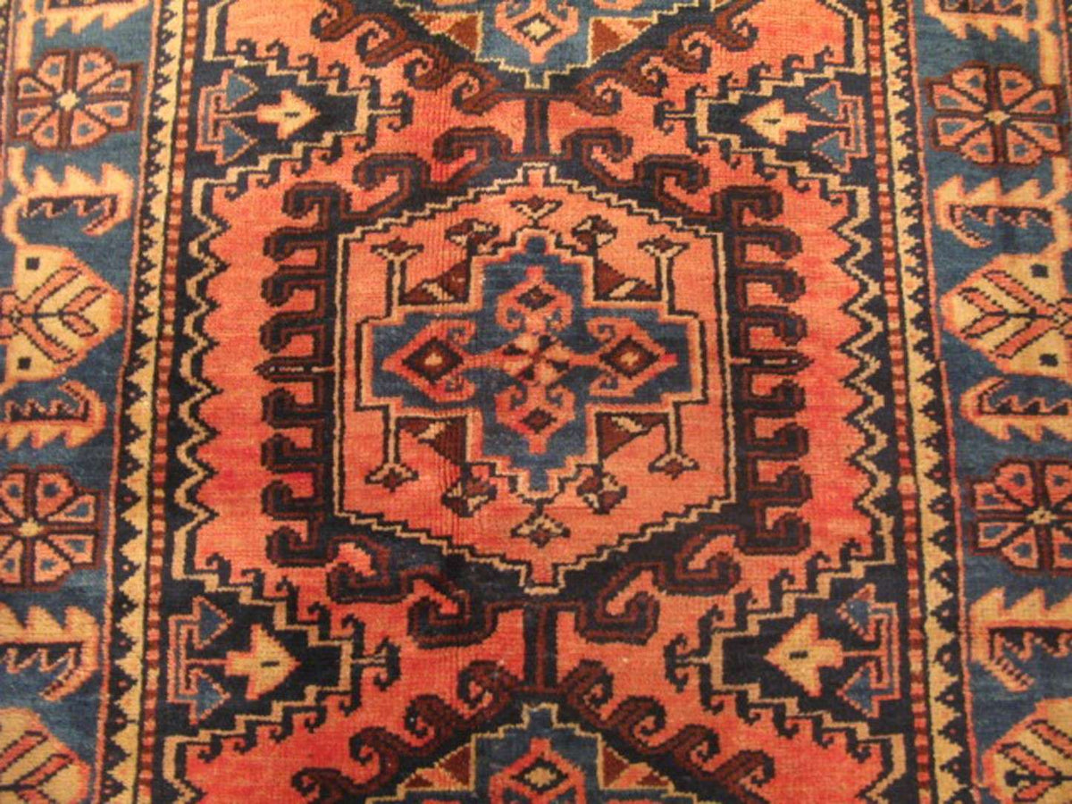 3' 4" x 5' 0" Persian Vis Rug image 6