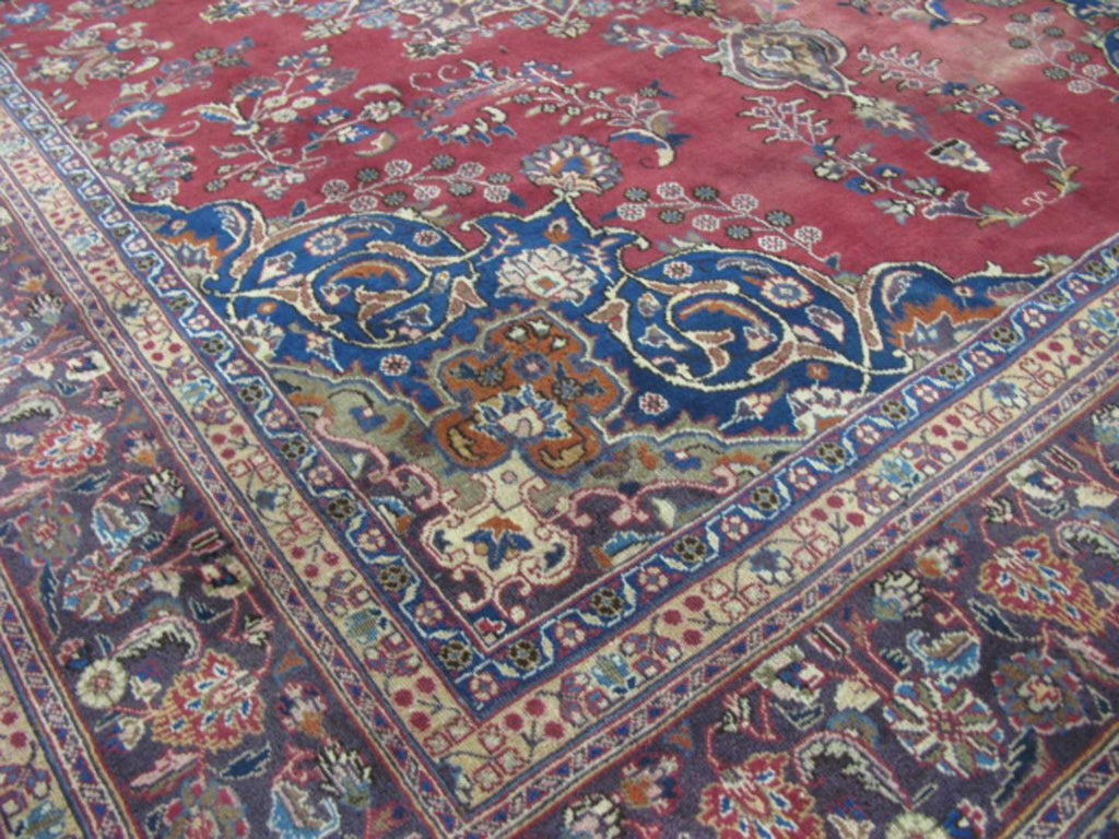 9' 9" x 13' 0" Persian Mashhad Rug image 3