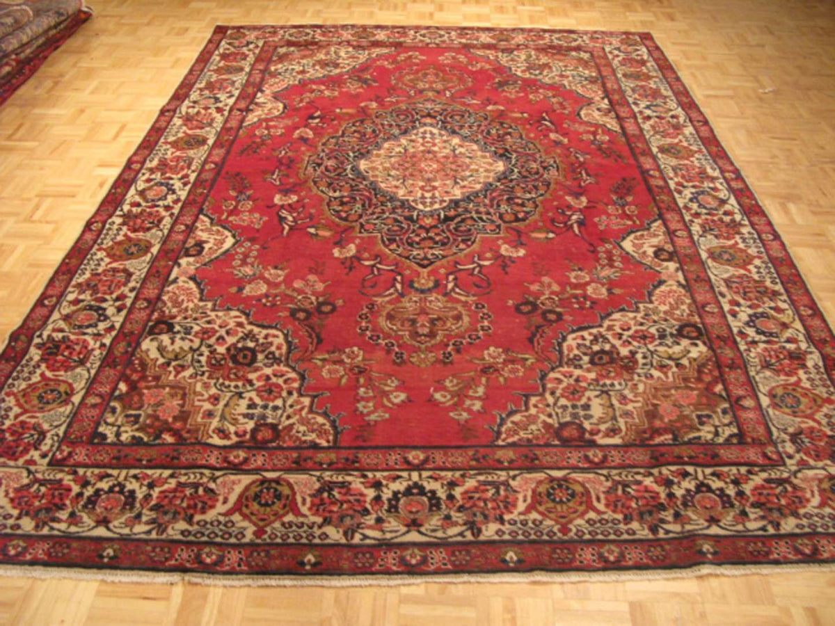 7' 8" x 11' 2" Persian Tabriz Rug image 1