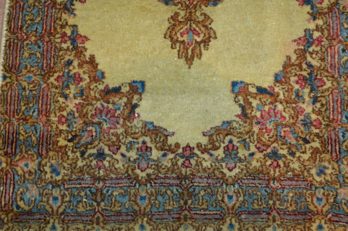 2' 0" x 4' 0" Persian Lavar Rug image 2