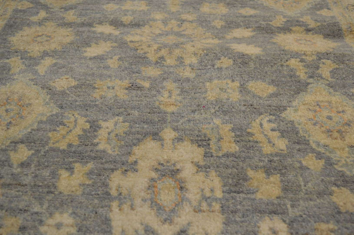 3' 0" x 5' 0" Pakistan Peshawar Rug image 7