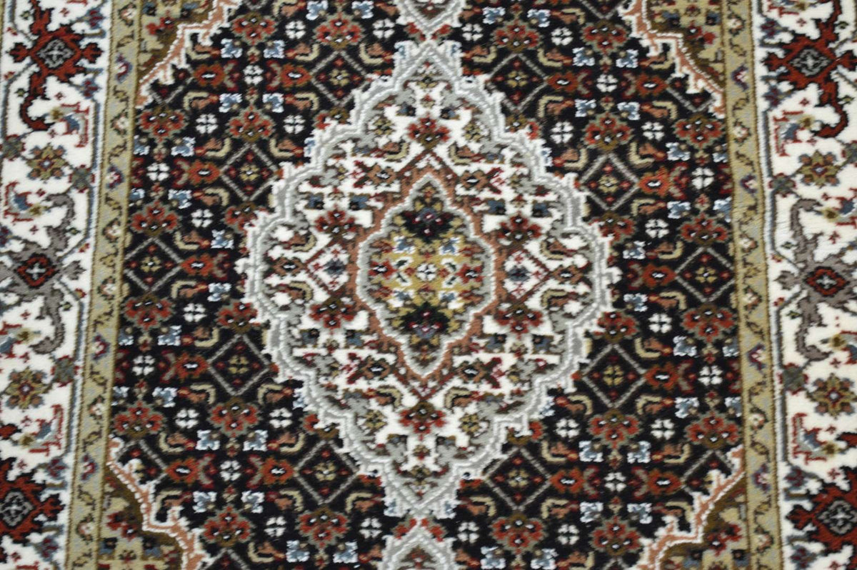 2' 6" x 4' 2" India Bijar Rug image 1