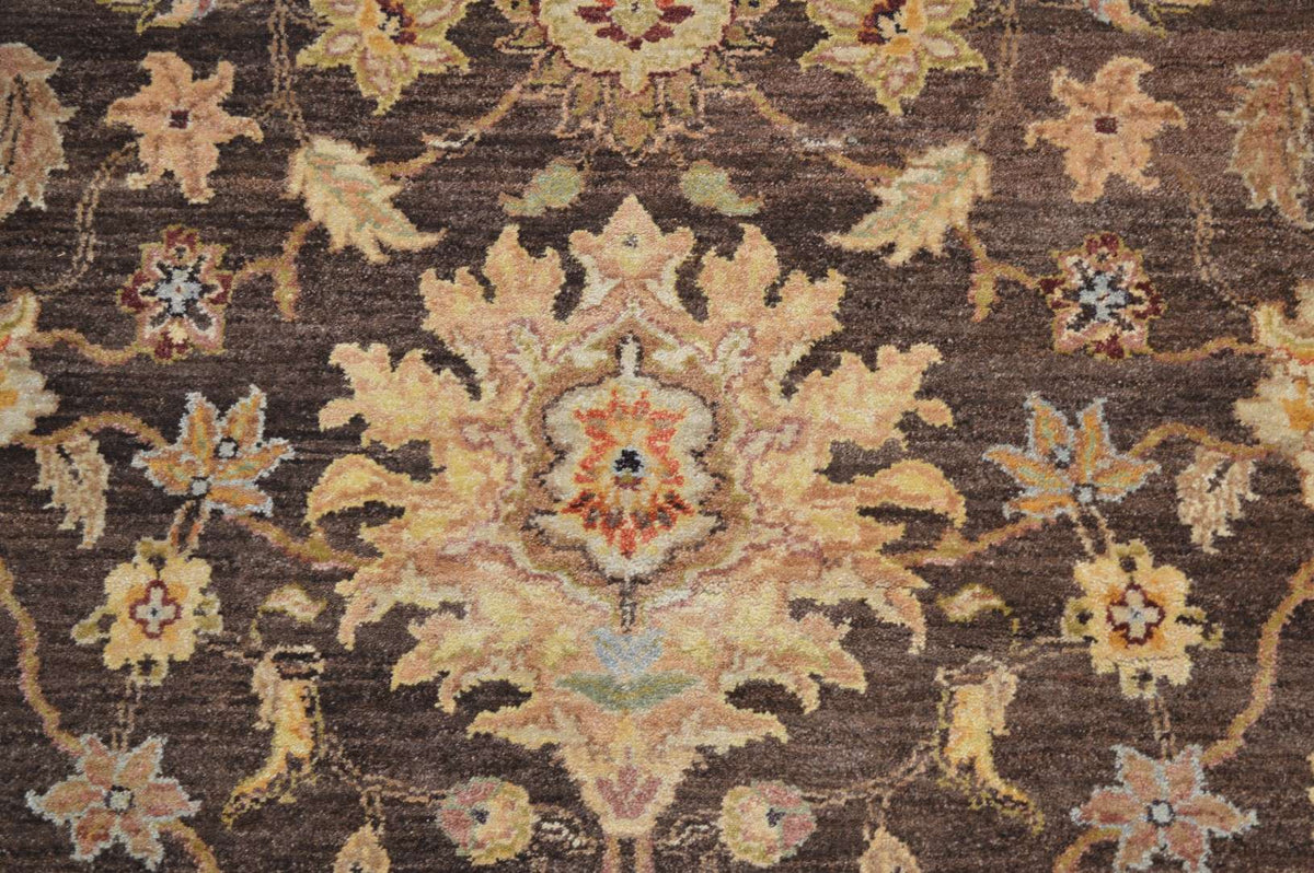 9' 0" x 12' 4" India Sultanabad Rug image 5