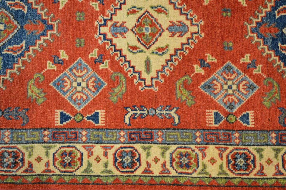 2' 6" x 9' 3" Pakistan Kazak Runner image 2