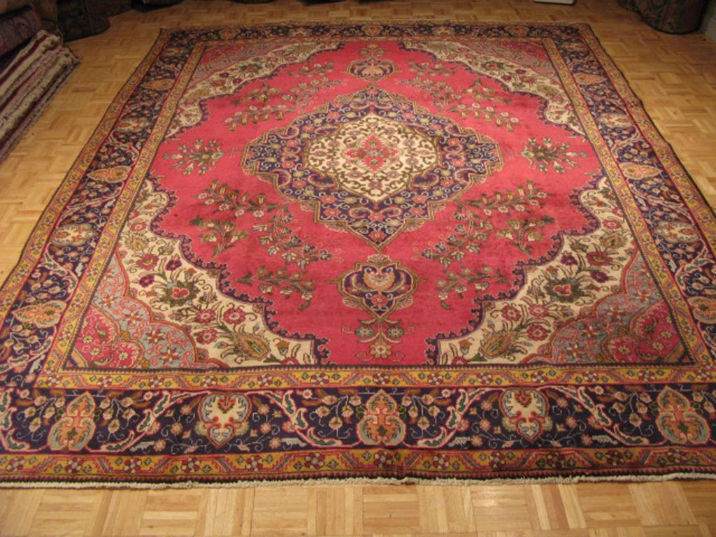 10' 0" x 12' 9" Persian Tabriz Rug image 1