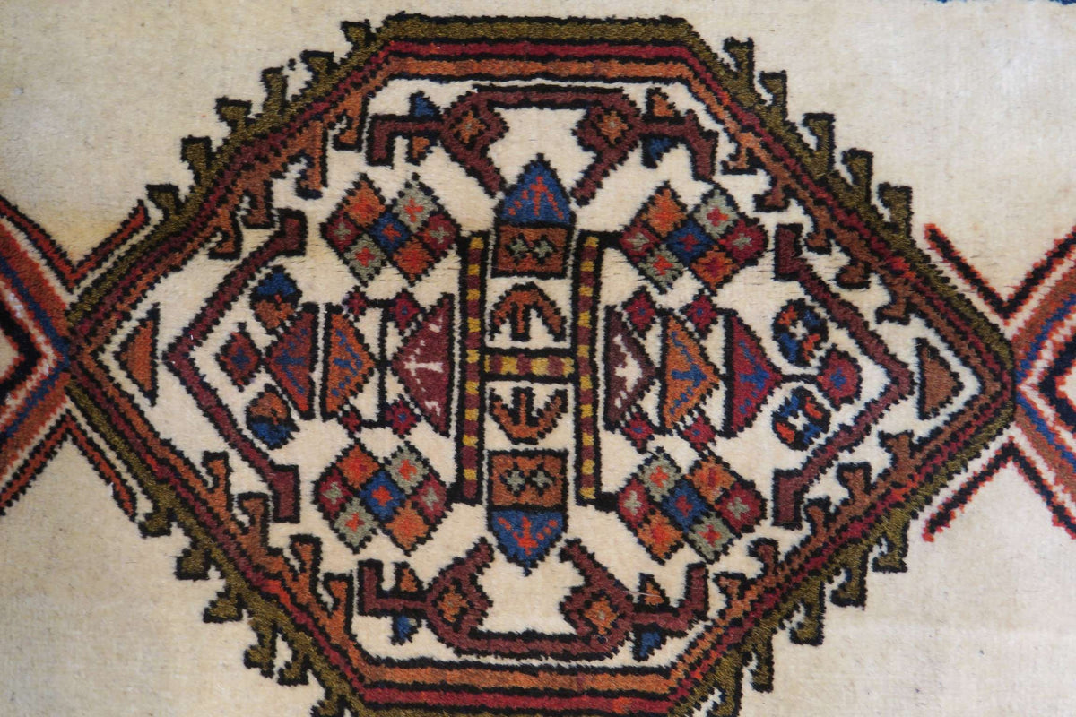 2' 6" x 9' 8" Persian Ardabil Runner image 9