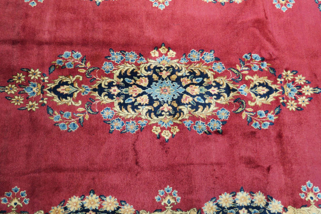 4'6'' x 7'5'' Persian Kerman Rug image 11