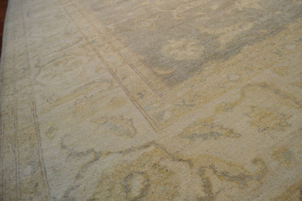 9' 2" x 11' 9" Pakistan Peshawar Rug image 8