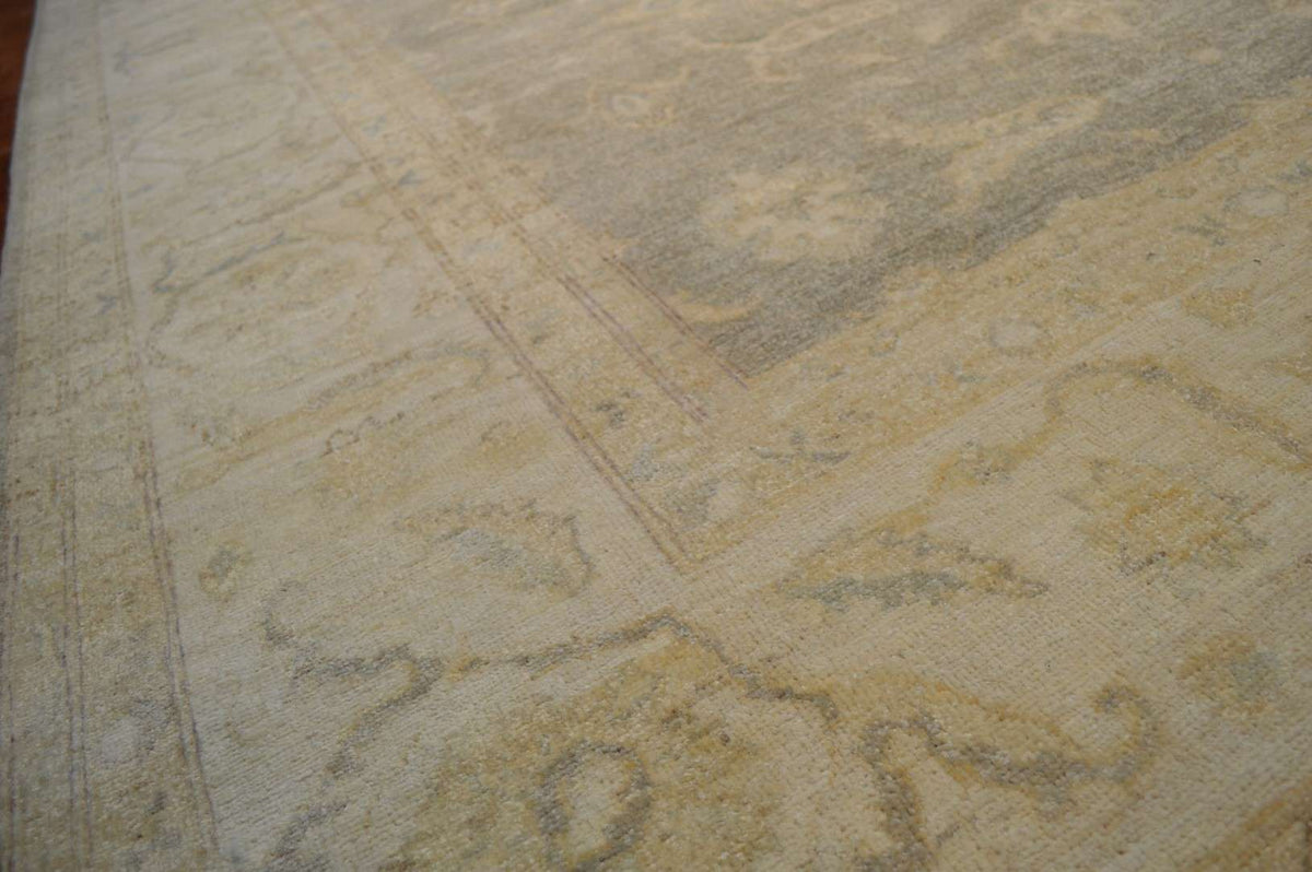 9' 2" x 11' 9" Pakistan Peshawar Rug image 8