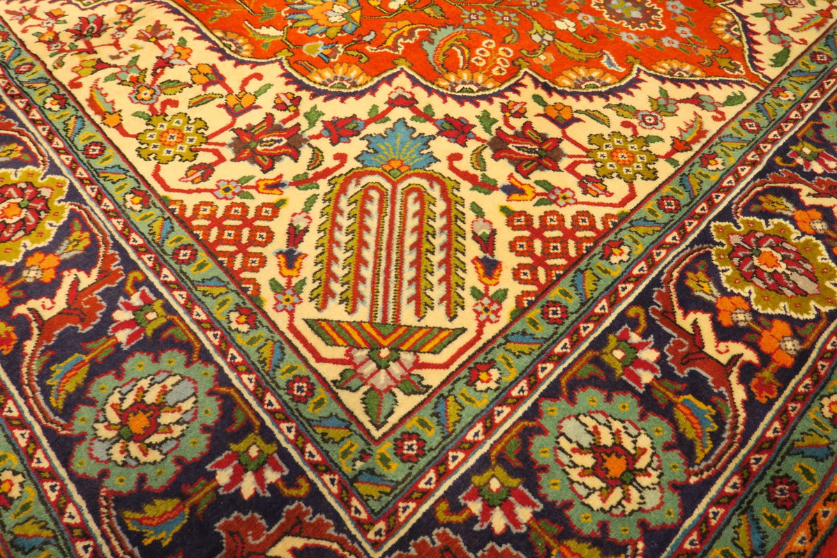 6' 8" x 10' 1" Persian Tabriz Rug image 3
