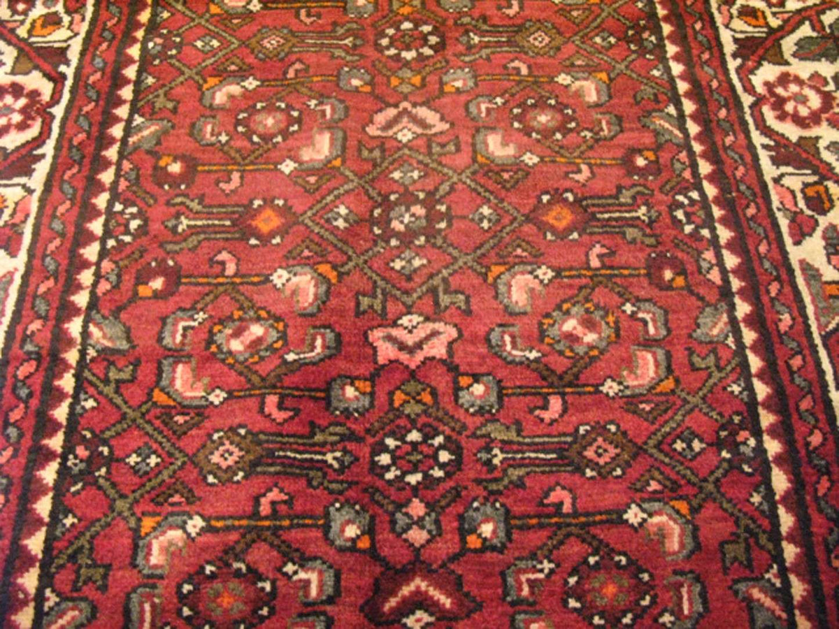 3' 4" x 9' 8" Persian Hosseinabad Runner image 8