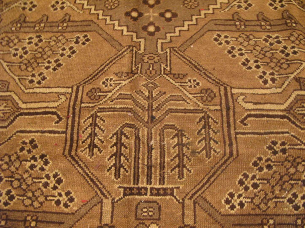 6' 8" x 9' 7" Persian Ferdows Rug image 9
