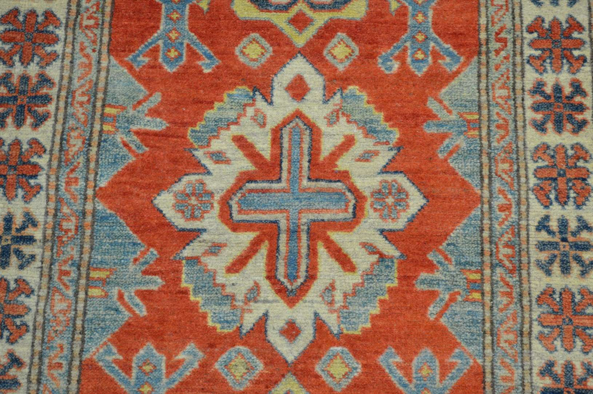 2' 8" x 4' 0" Pakistan Kazak Rug image 6