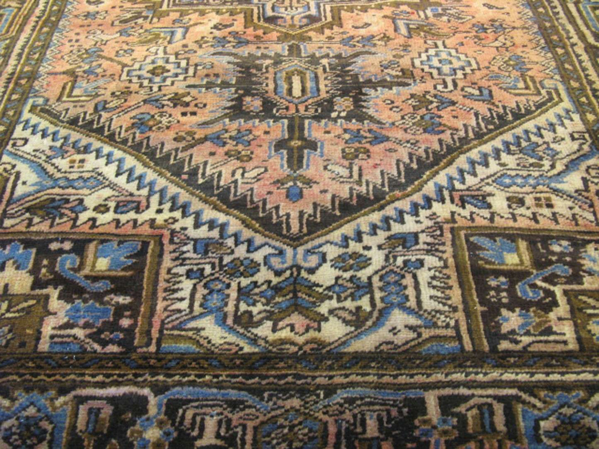 6' 8" x 10' 5" Persian Heriz Rug image 4