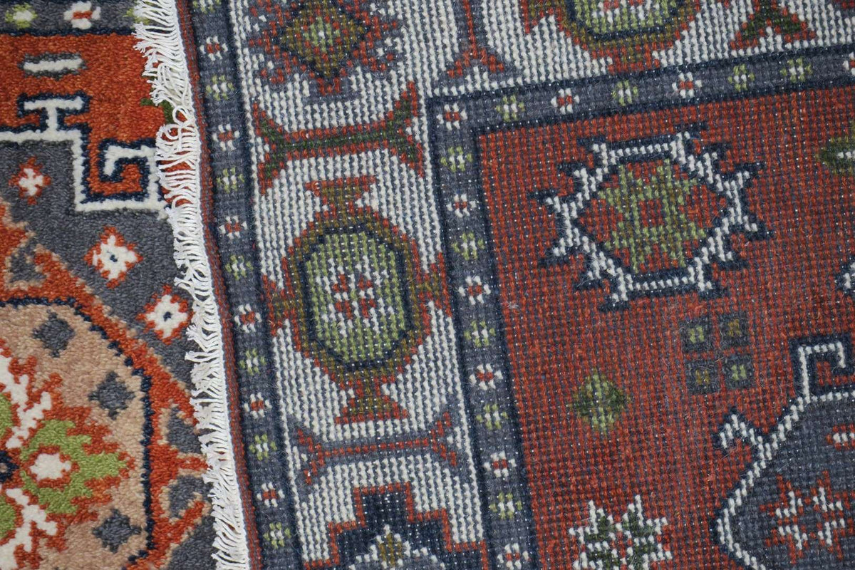 2' 8" x 9' 9" India Kazak Runner image 1