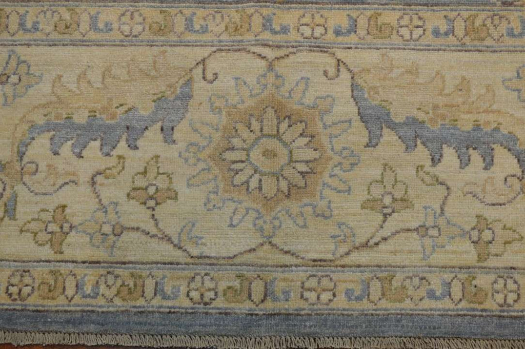 9' 8" x 13' 10" Pakistan Peshawar Rug image 8