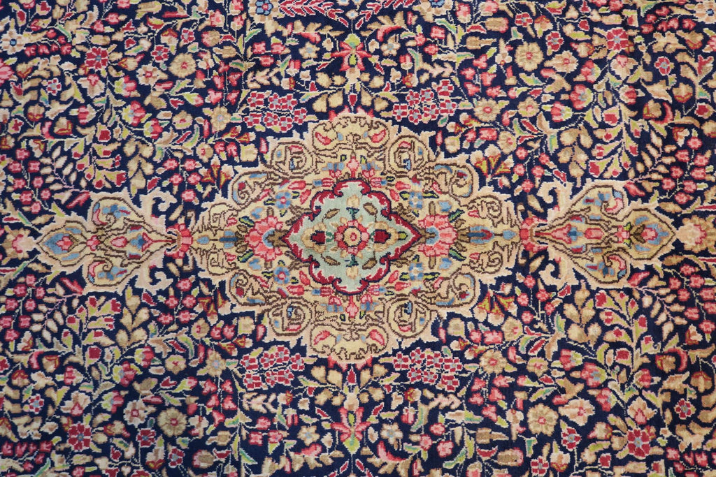 6' 3" x 9' 5" Persian Kerman Rug image 9