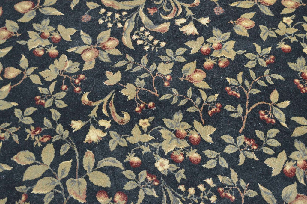 7' 5" x 10' 9" India Contemporary Rug image 8