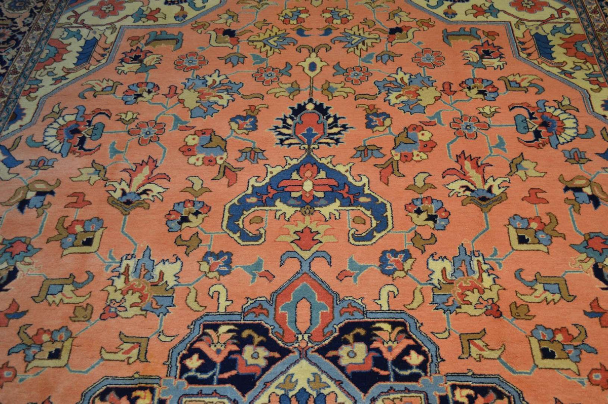 9' 8" x 18' 4" India Heriz Rug image 4