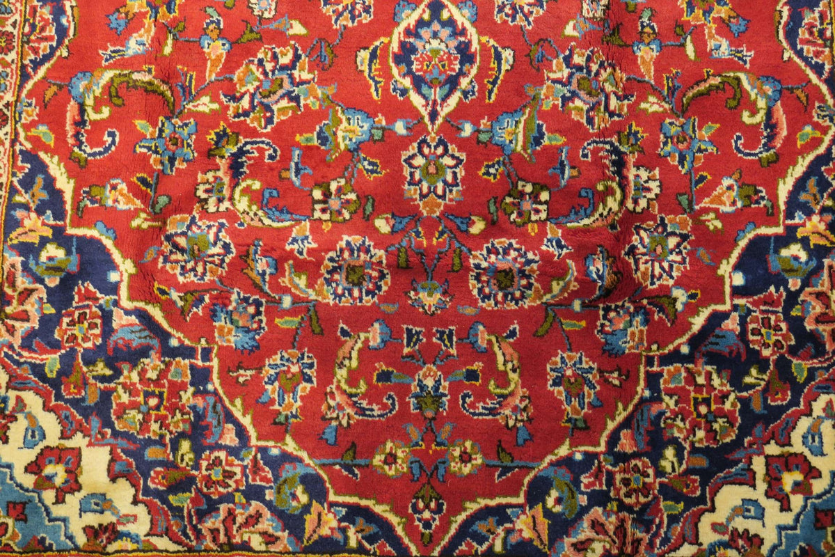 4' 9" x 8' 0" Persian Kashan Rug image 5