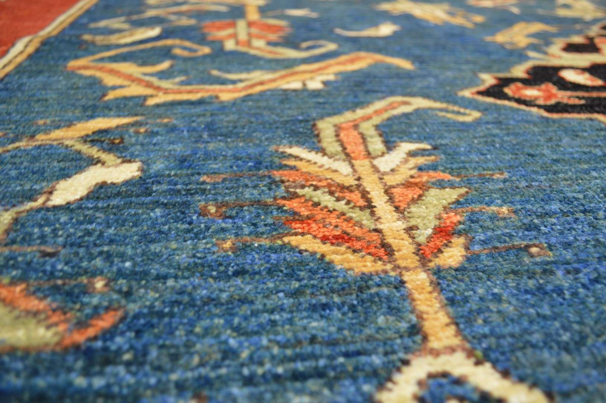 10' 1" x 13' 8" Pakistan Serapi Rug image 7