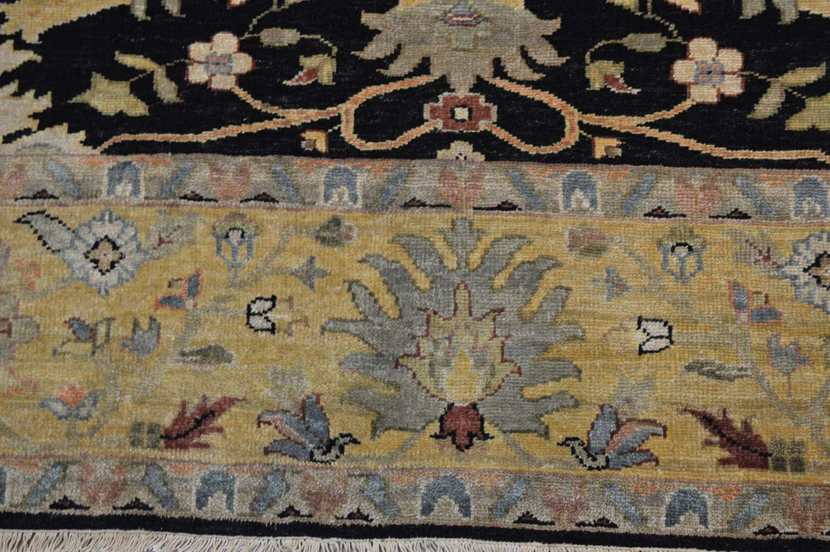 8' 1" x 10' 0" India Mahal Rug image 8
