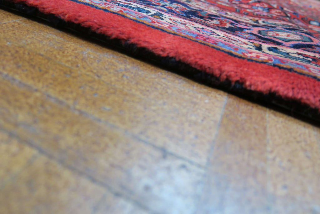 6' 10" x 9' 9" Vintage Bijar Rug image 3
