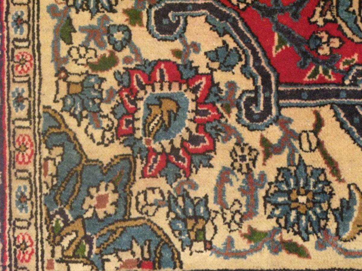 4' 4" x 7' 0" Persian Qum Rug image 5