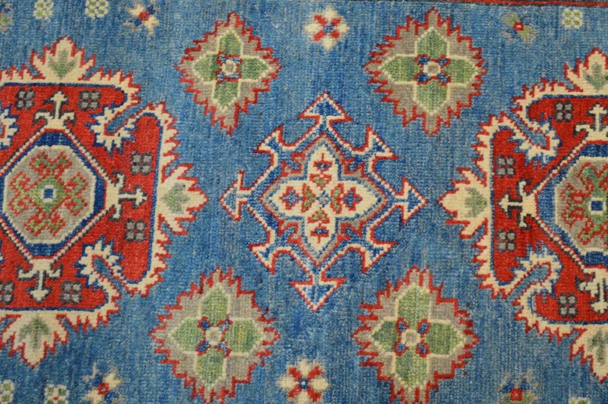 2' 8" x 9' 7" Pakistan Kazak Runner image 6