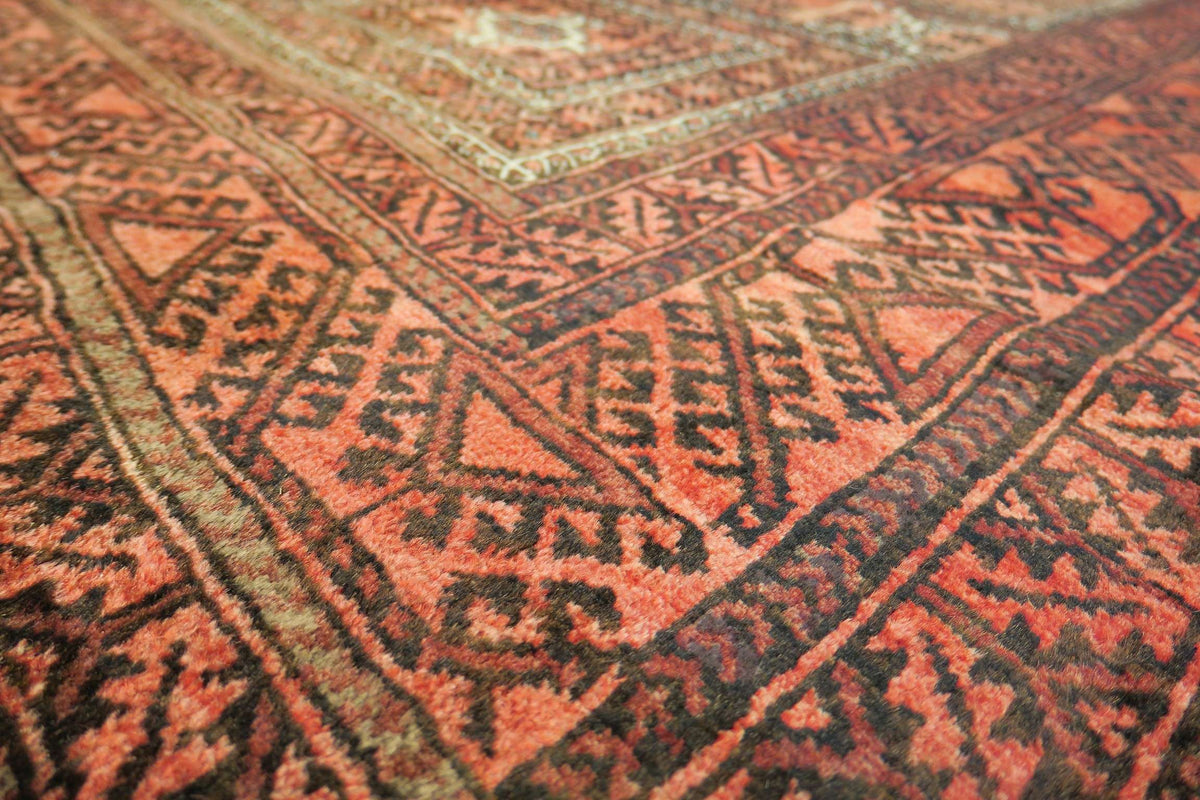 3' 2" x 6' 1" Persian Baluch Rug image 9