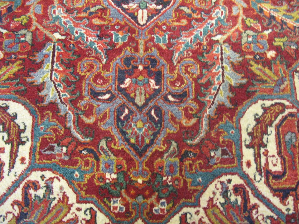 8' 0" x 11' 0" Persian Heriz Rug image 4