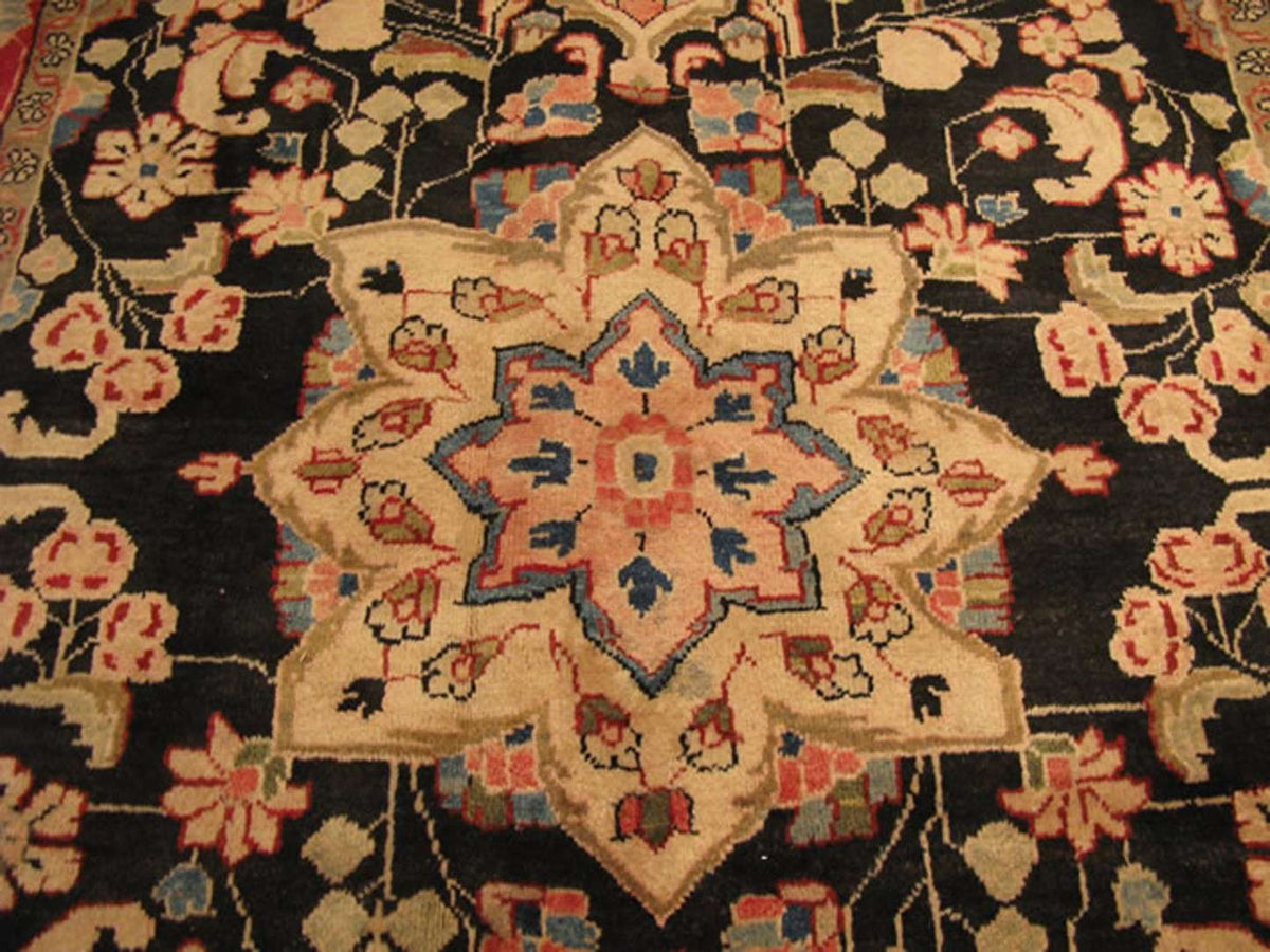 4' 9" x 7' 2" Persian Sarouk Rug image 2