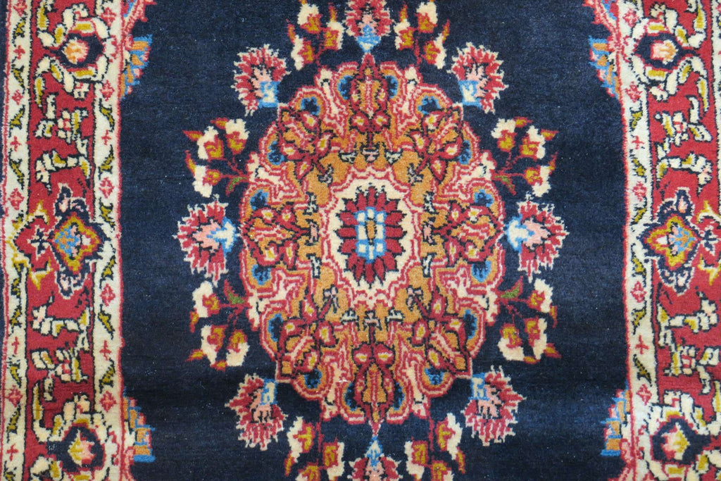 2' 2" x 5' 6" Persian Arak Rug image 0