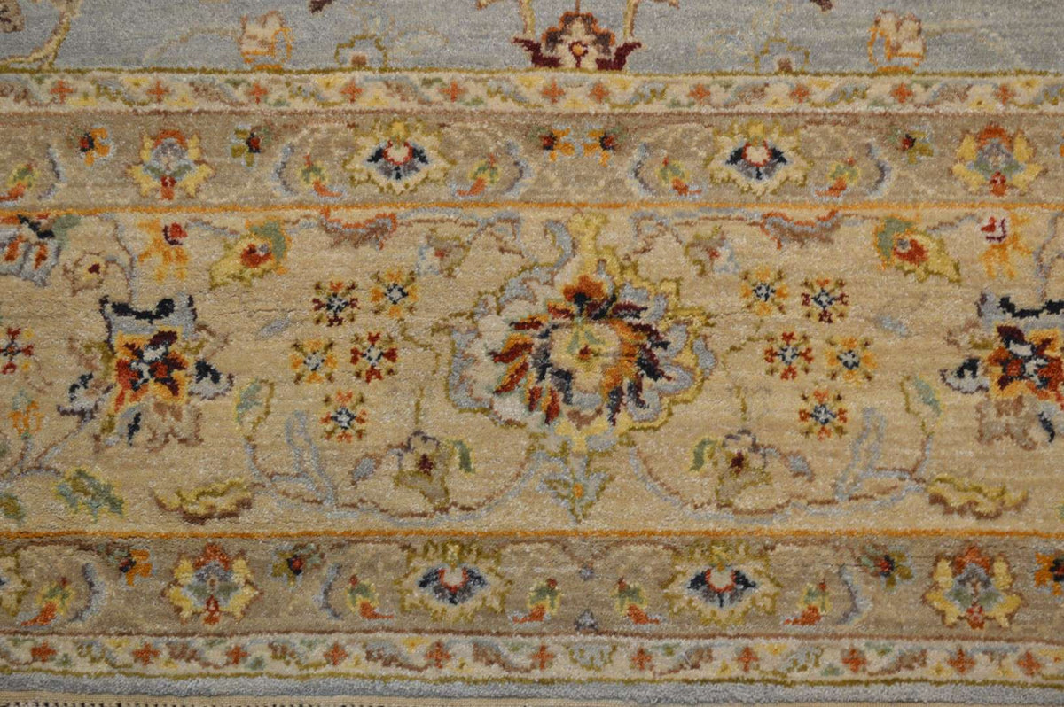7' 9" x 8' 1" India Sultanabad Square Rug image 3