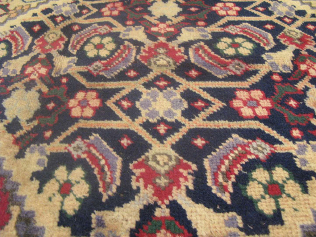 4' 7" x 6' 4" Persian Haji Jalili Rug image 7